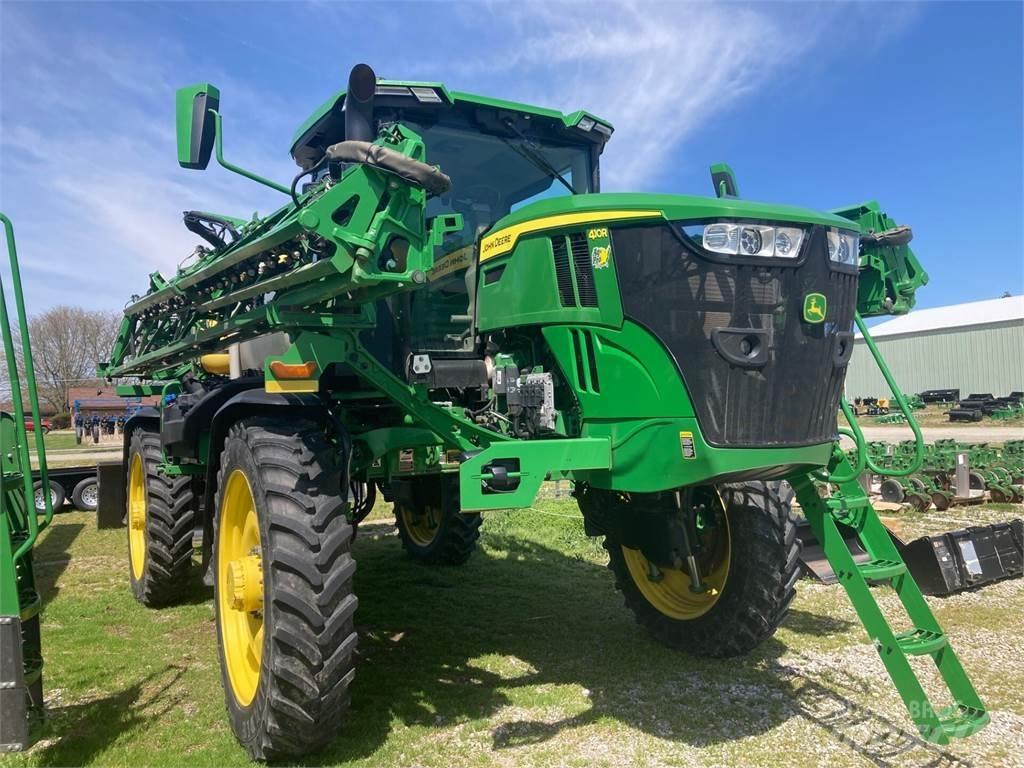 John Deere 410R Opryskiwacze zaczepiane