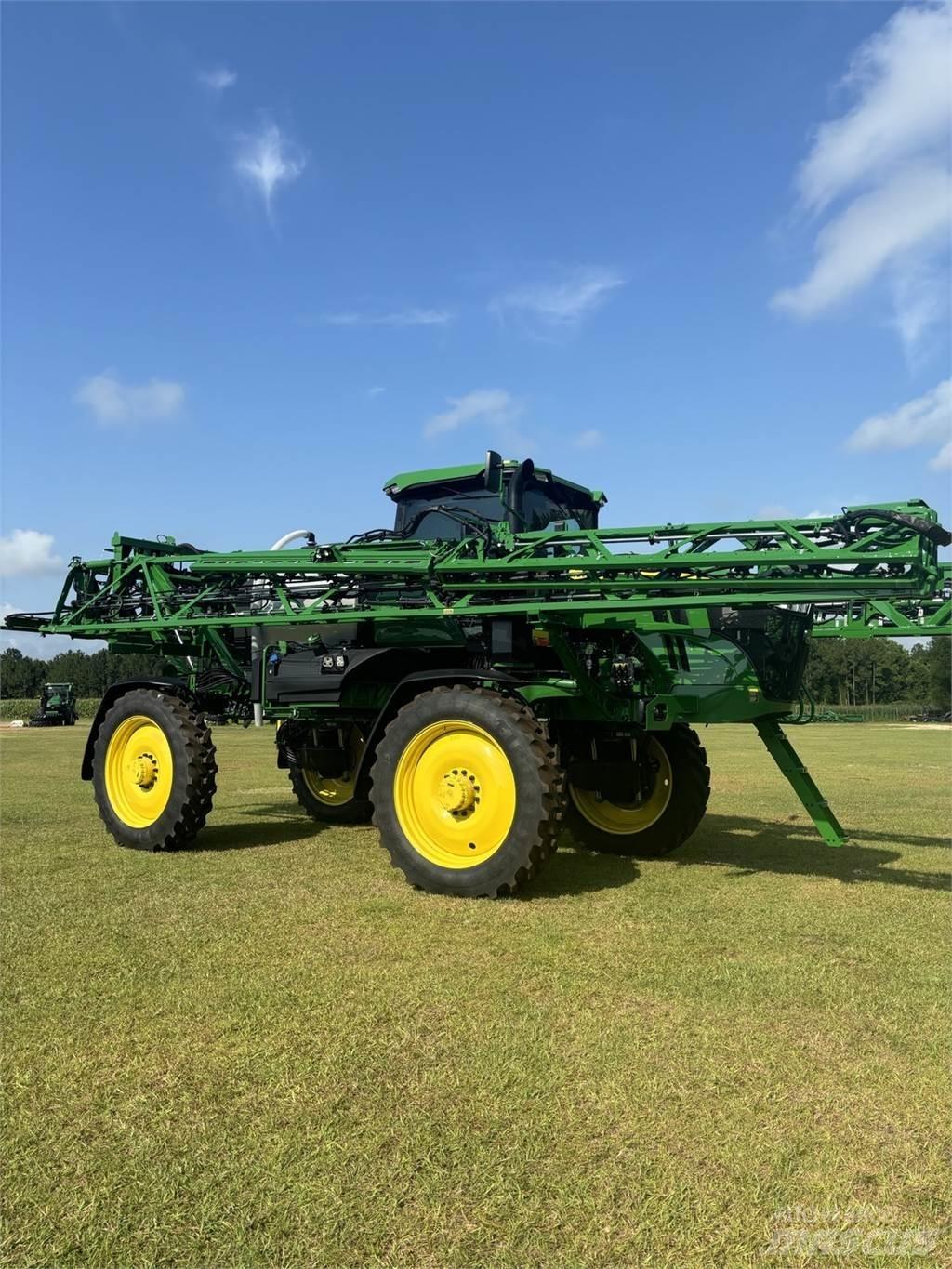 John Deere 410R Opryskiwacze zaczepiane