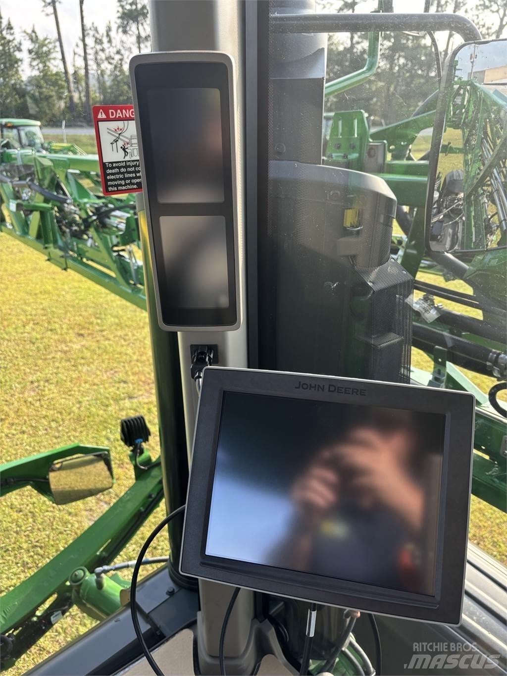 John Deere 410R Opryskiwacze zaczepiane