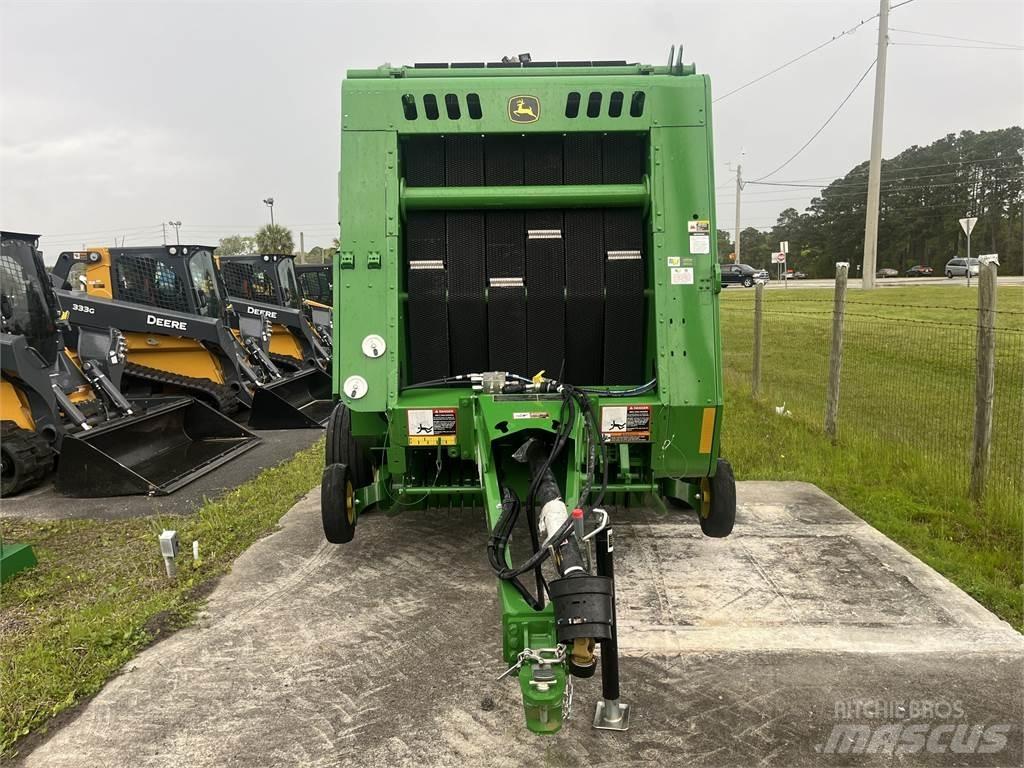 John Deere 450E Prasy zwijające