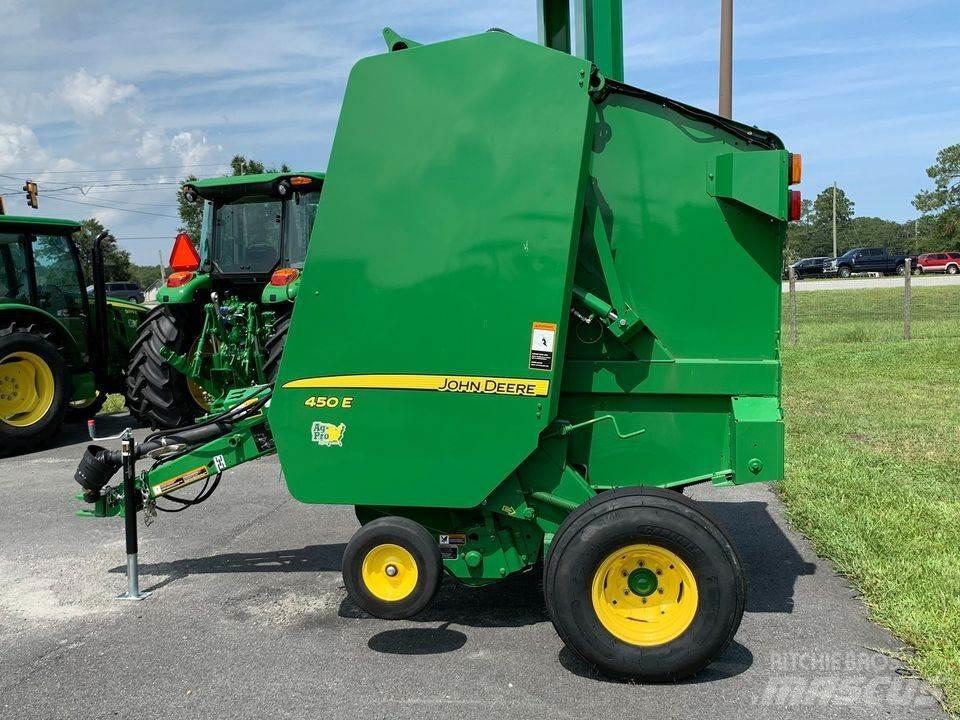 John Deere 450E Prasy zwijające