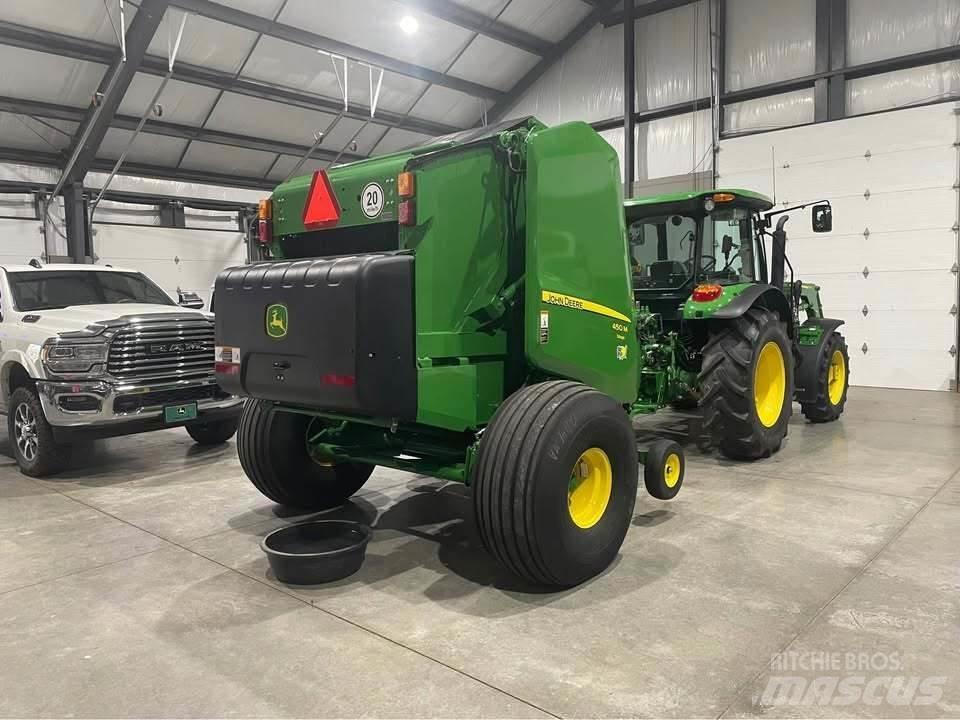 John Deere 450M Prasy zwijające