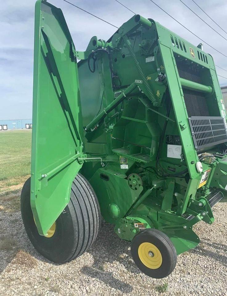 John Deere 450M Prasy zwijające