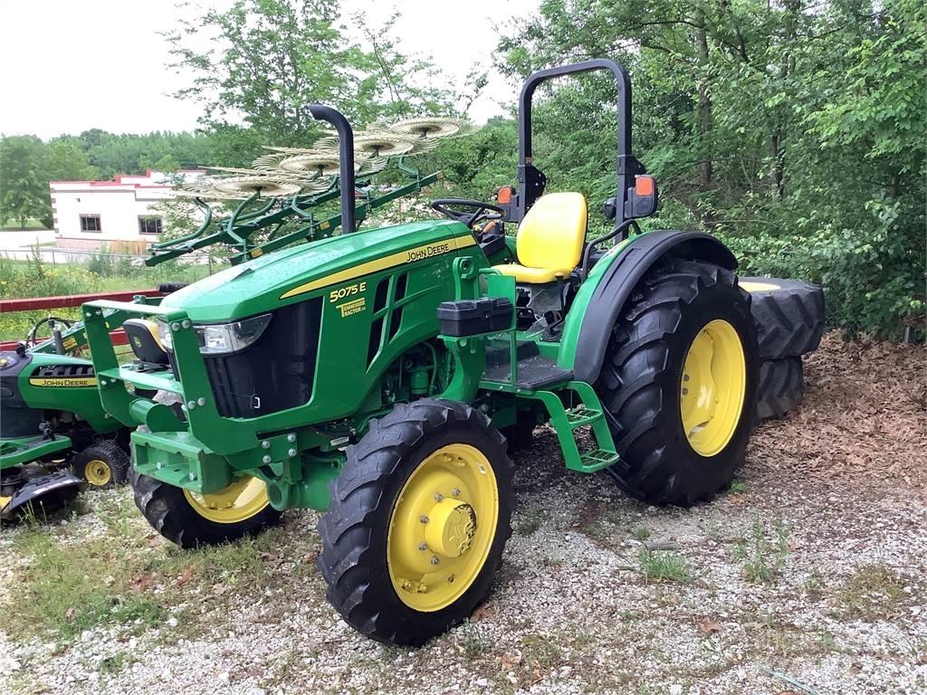 John Deere 5075E Mikrociągniki