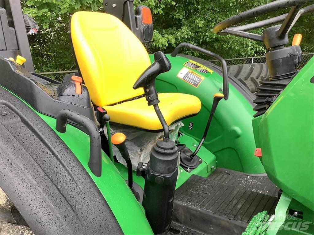 John Deere 5075E Mikrociągniki