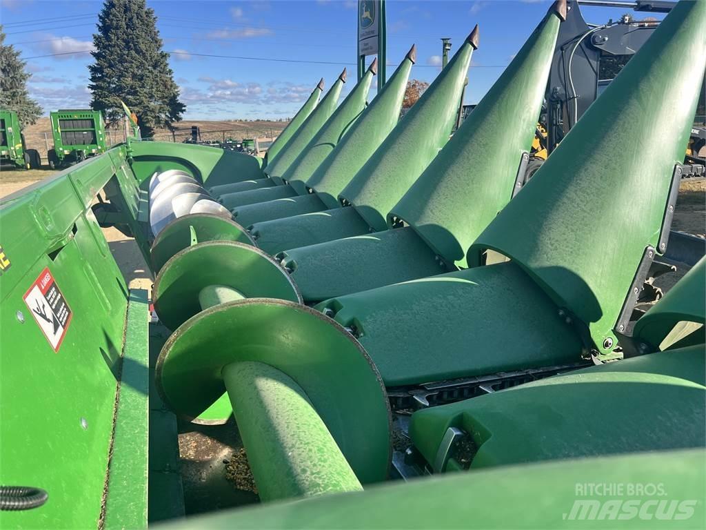 John Deere 608C Akcesoria do kombajnów zbożowych