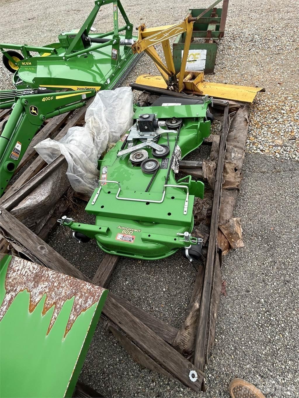 John Deere 60D Kosiarki