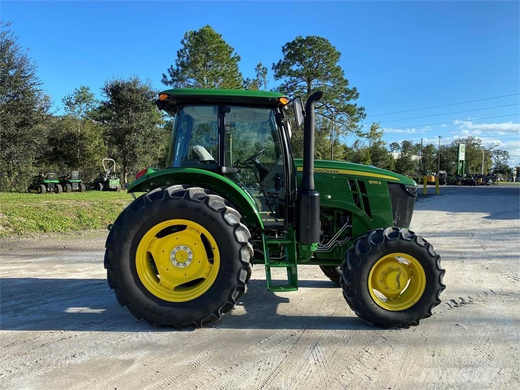 John Deere 6135E Ciągniki rolnicze