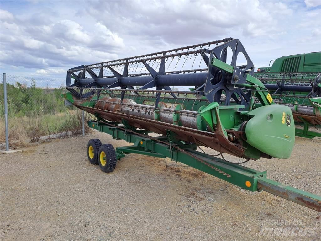 John Deere 620R Akcesoria do kombajnów zbożowych