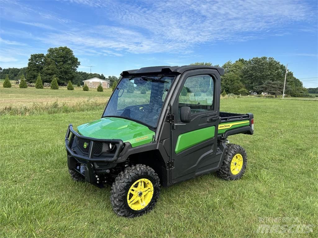 John Deere 835M Maszyny komunalne