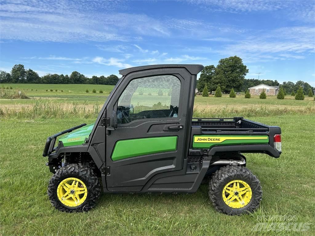 John Deere 835M Maszyny komunalne