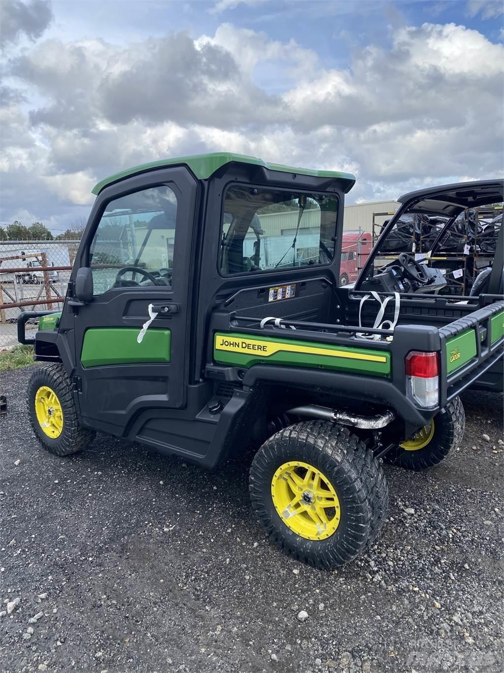 John Deere 835R Maszyny komunalne
