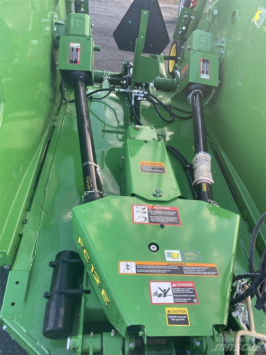 John Deere FC12E Rozdrabniacze, krajarki i odwijarki słomy