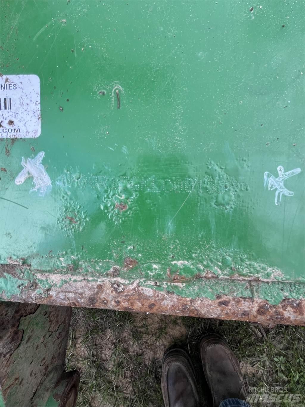 John Deere R15 Rozdrabniacze, krajarki i odwijarki słomy