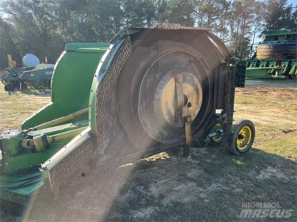 John Deere R15 Rozdrabniacze, krajarki i odwijarki słomy