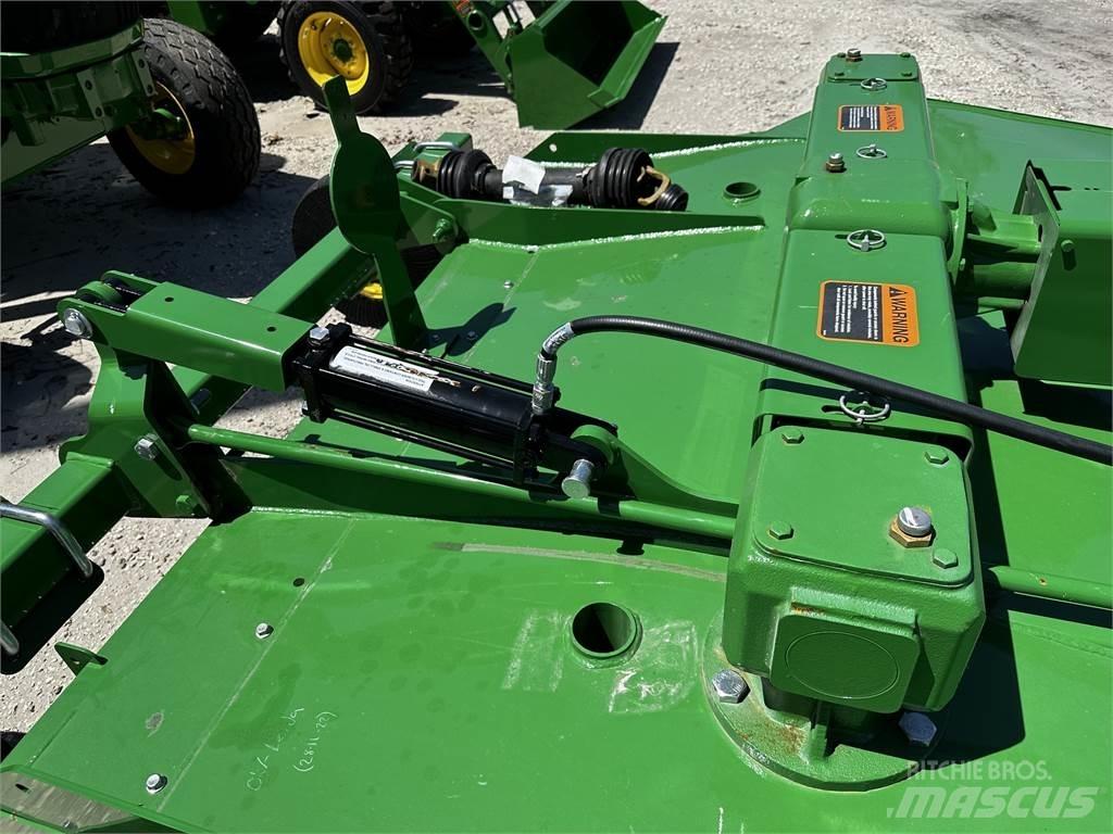 John Deere RC8M Rozdrabniacze, krajarki i odwijarki słomy
