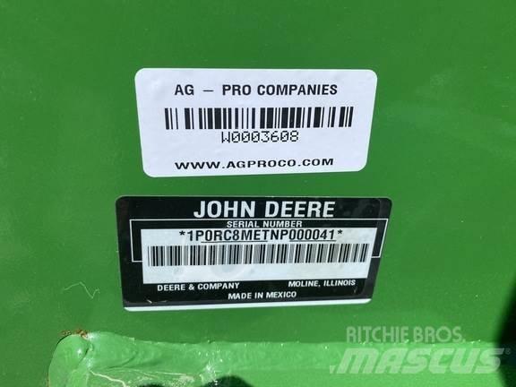 John Deere RC8M Rozdrabniacze, krajarki i odwijarki słomy