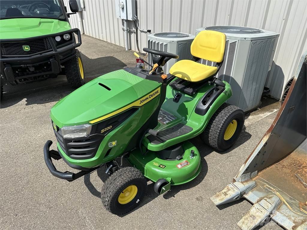 John Deere S220 Kosiarki ogrodowe