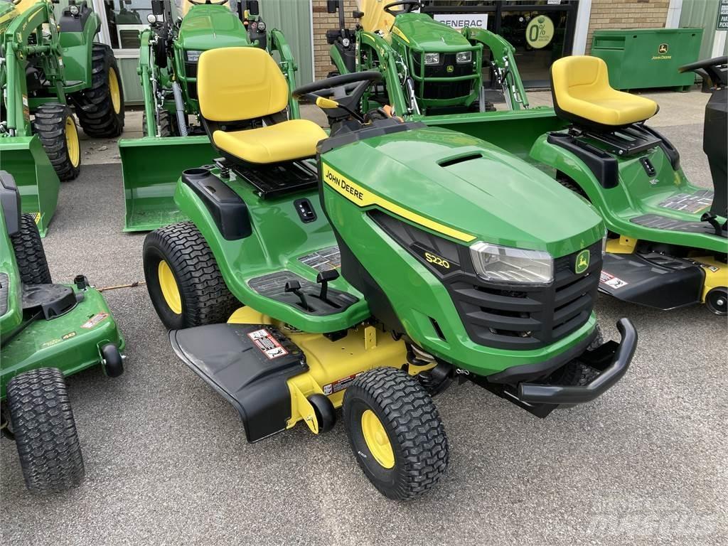 John Deere S220 Mikrociągniki