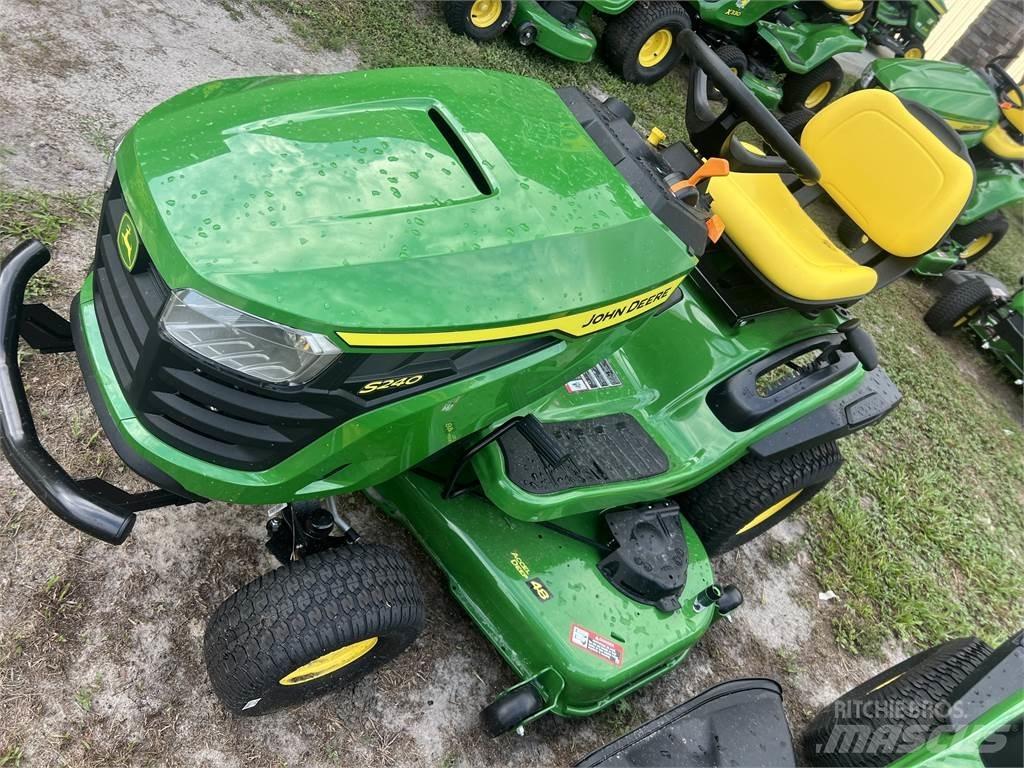 John Deere S240 Mikrociągniki