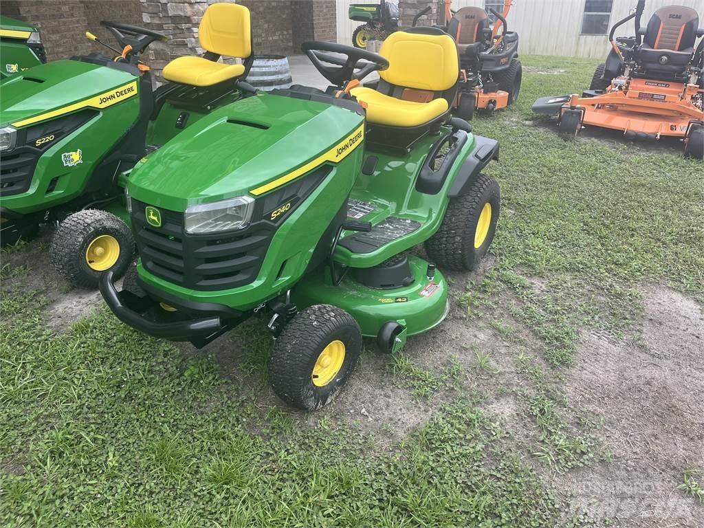 John Deere S240 Mikrociągniki