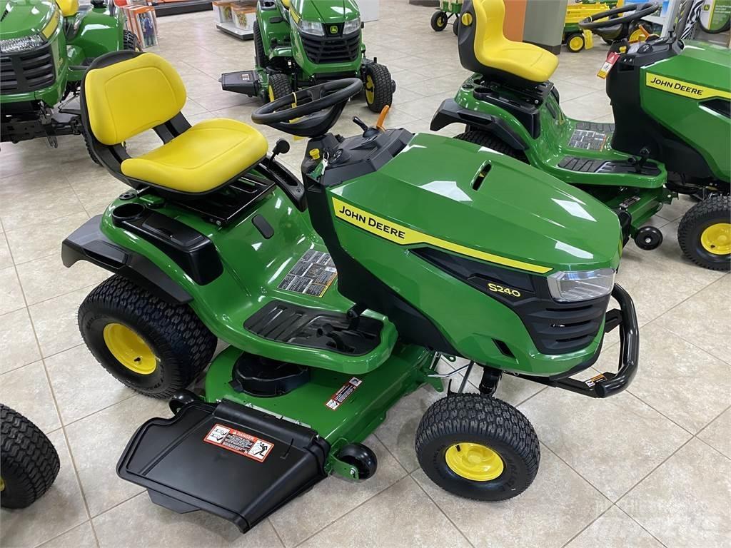 John Deere S240 Mikrociągniki