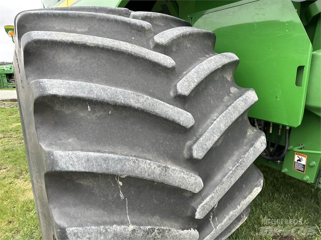 John Deere S680 Kombajny zbożowe