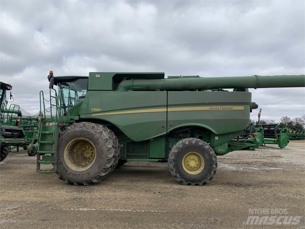 John Deere S680 Kombajny zbożowe