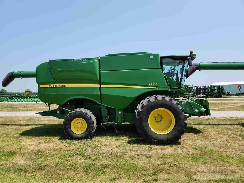 John Deere S680 Kombajny zbożowe