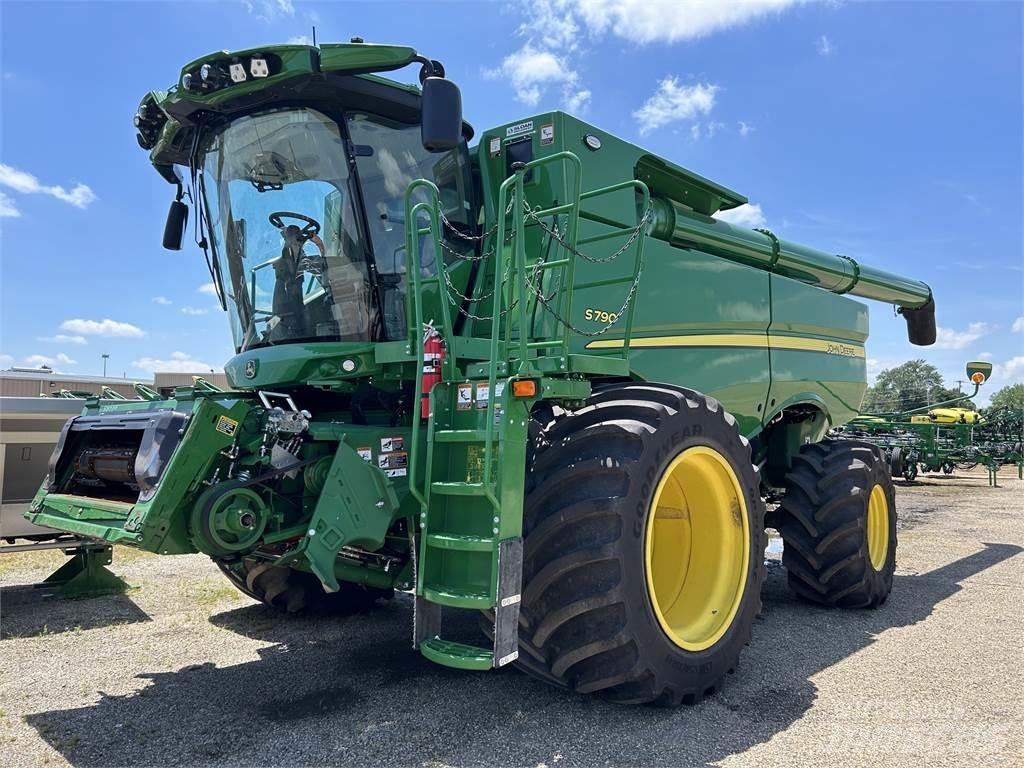 John Deere S790 Kombajny zbożowe