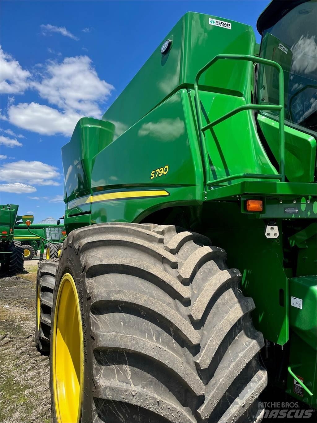 John Deere S790 Kombajny zbożowe