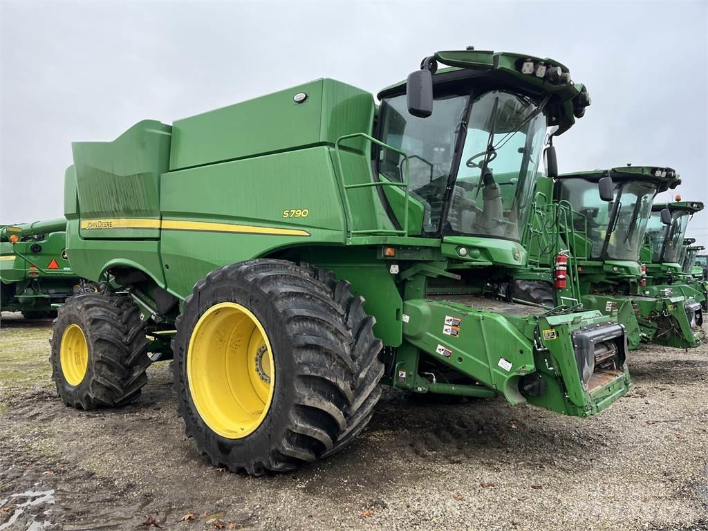 John Deere S790 Kombajny zbożowe