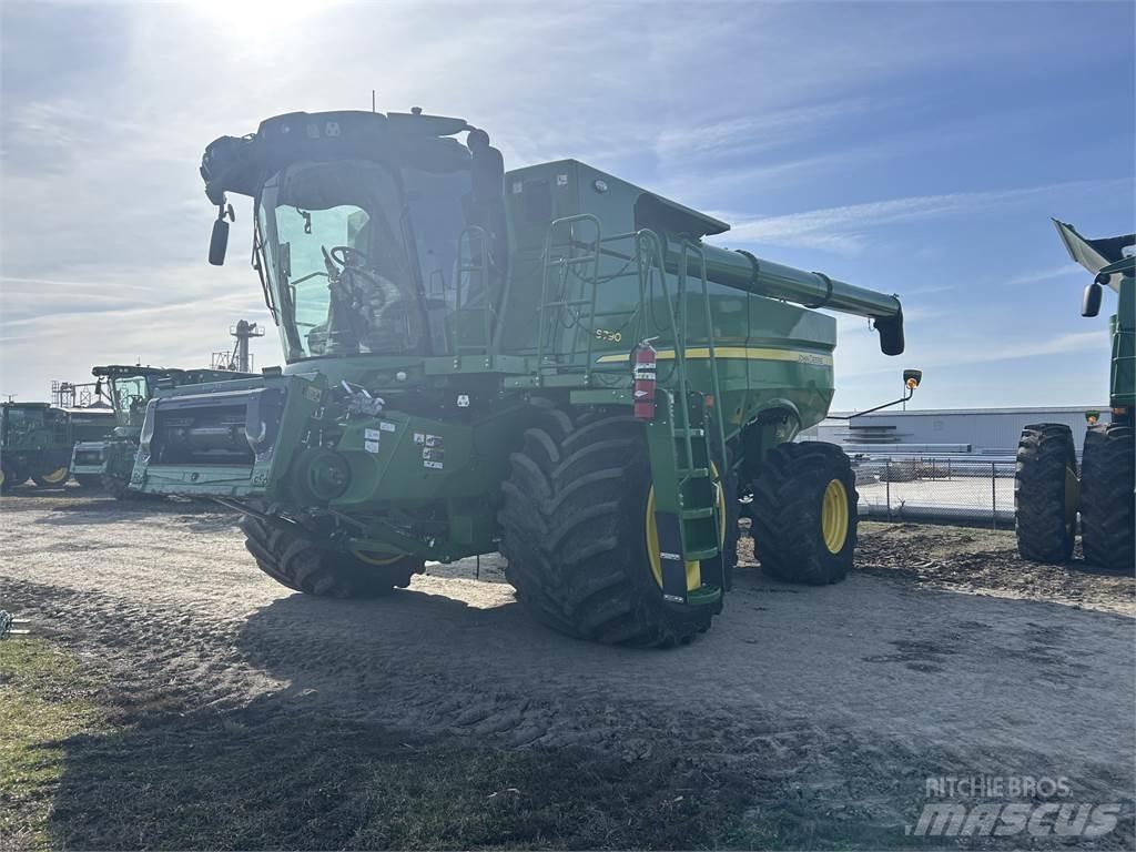 John Deere S790 Kombajny zbożowe