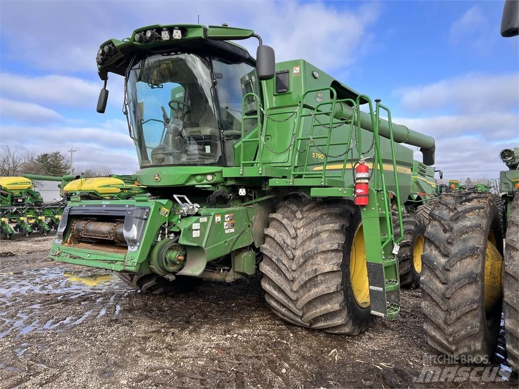 John Deere S790 Kombajny zbożowe