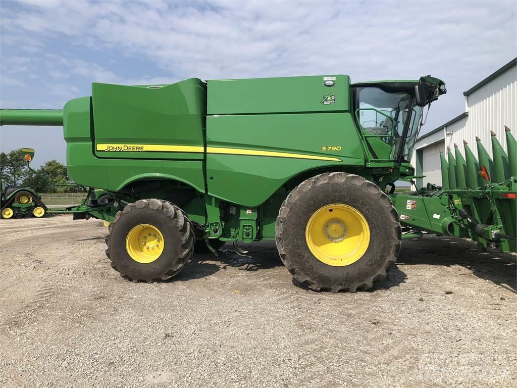 John Deere S790 Kombajny zbożowe