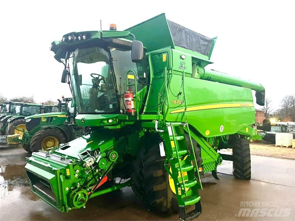 John Deere T670 Kombajny zbożowe