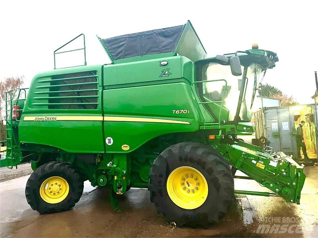 John Deere T670 Kombajny zbożowe