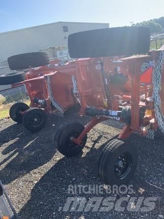 John Deere TS10 Rozdrabniacze, krajarki i odwijarki słomy