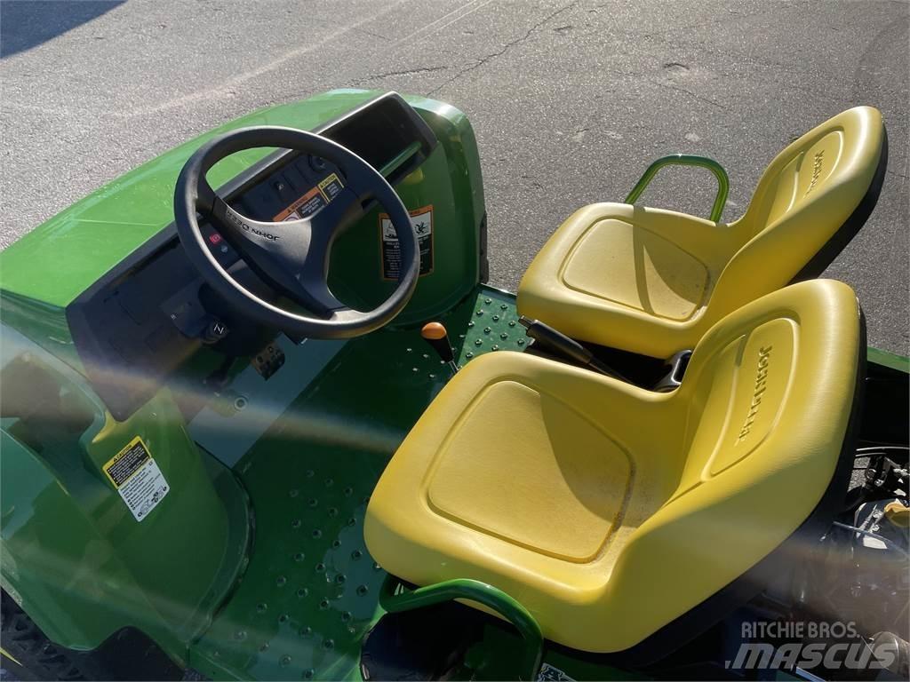John Deere TX Maszyny komunalne