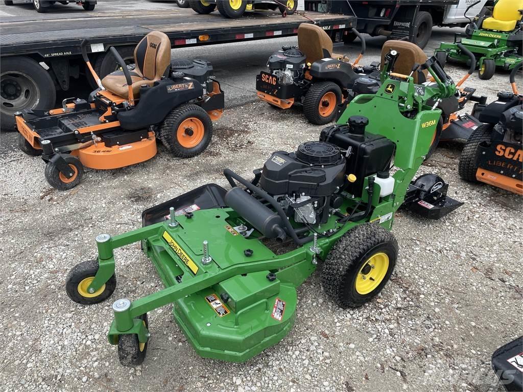 John Deere W36M Kosiarki mechaniczne z operatorem za maszyną