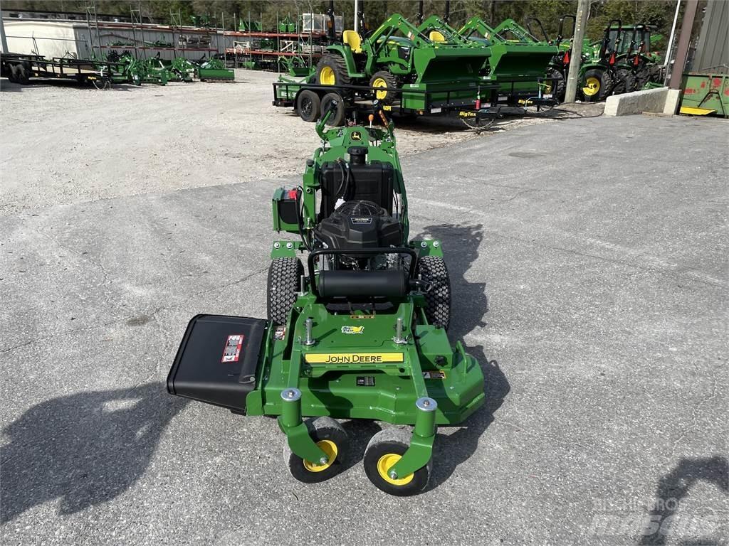 John Deere W36R Kosiarki mechaniczne z operatorem za maszyną