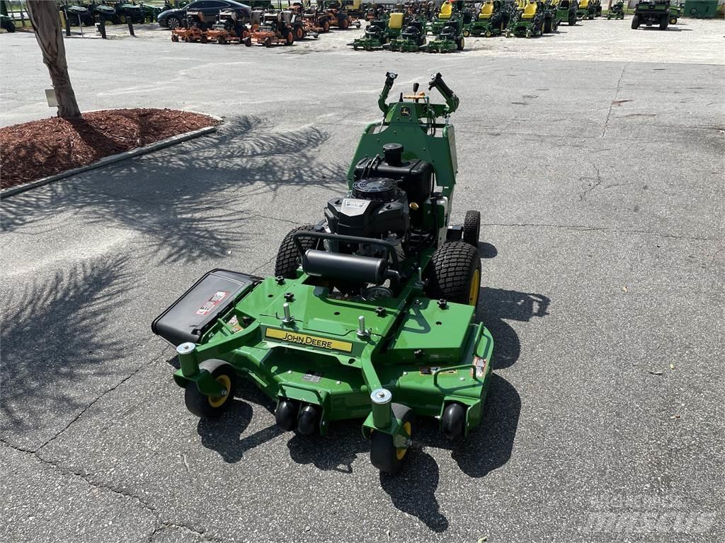 John Deere W48M Kosiarki mechaniczne z operatorem za maszyną