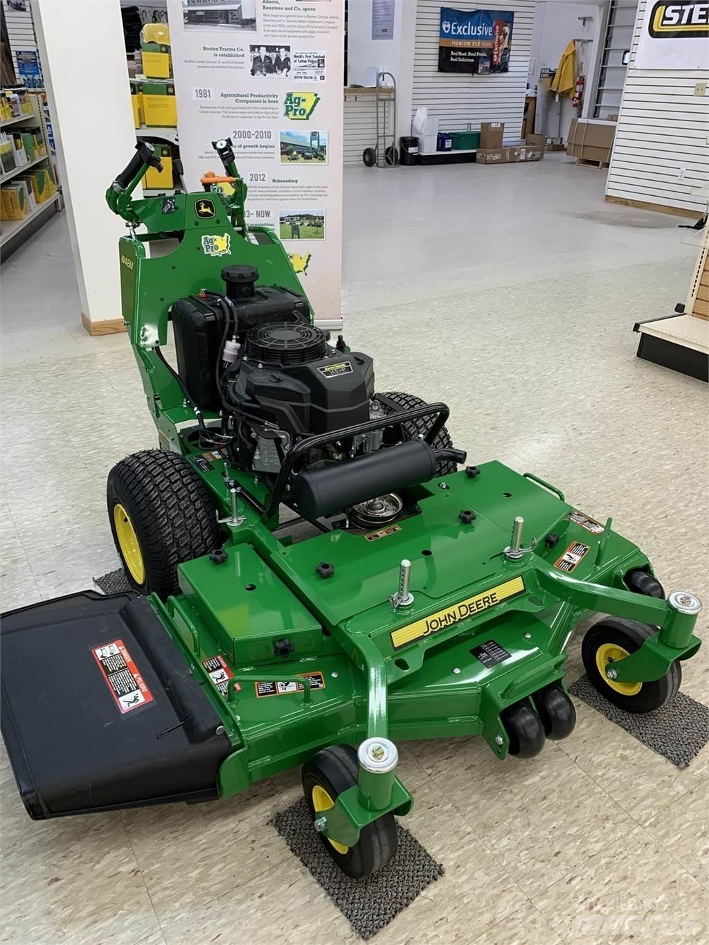 John Deere W48M Kosiarki mechaniczne z operatorem za maszyną