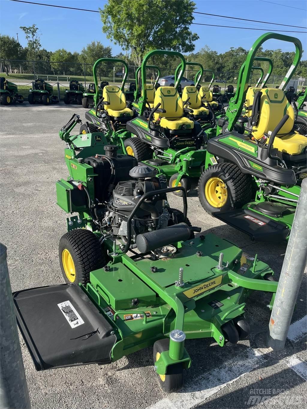 John Deere W48R Kosiarki mechaniczne z operatorem za maszyną