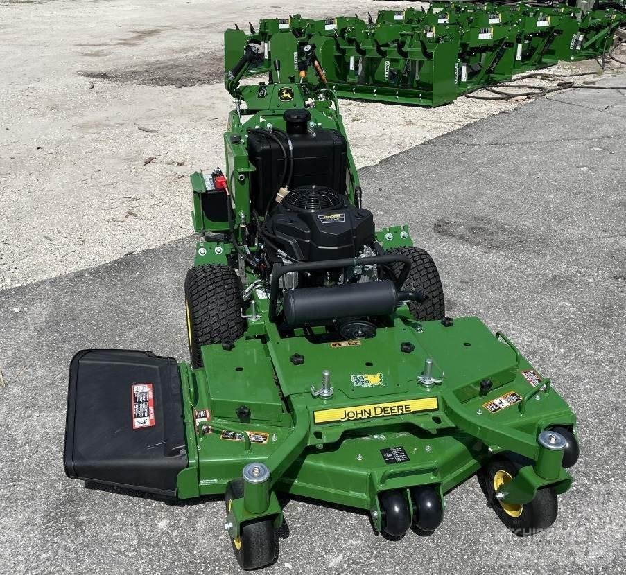 John Deere W48R Kosiarki mechaniczne z operatorem za maszyną