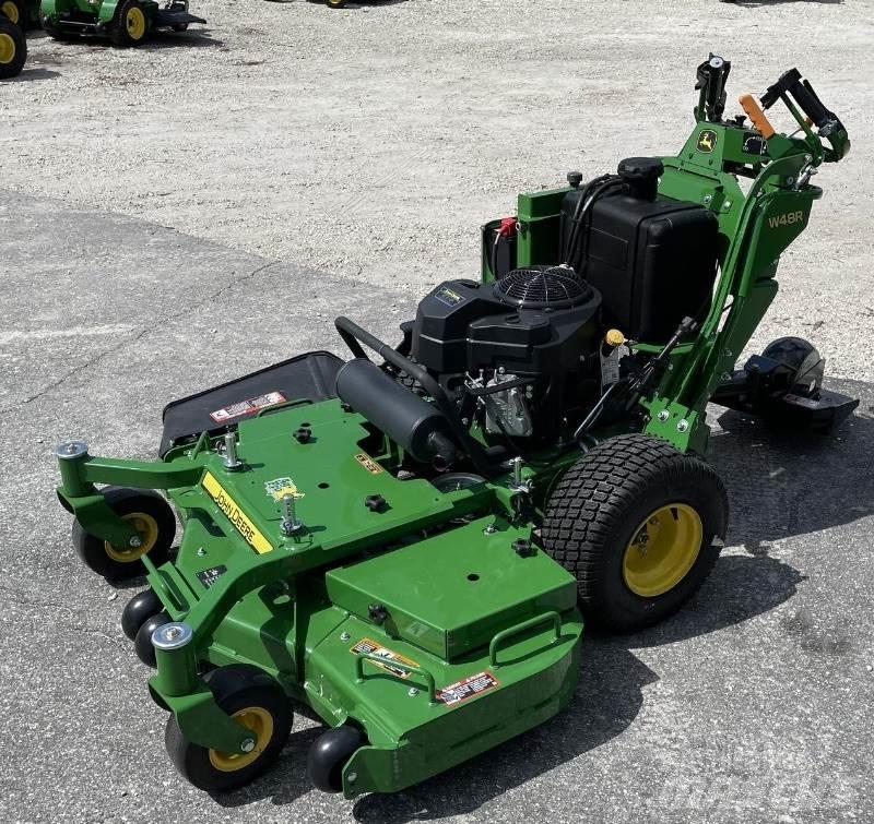 John Deere W48R Kosiarki mechaniczne z operatorem za maszyną