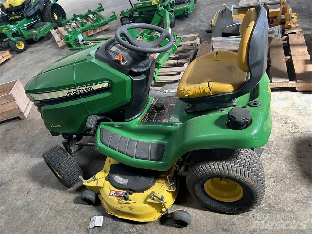 John Deere X300 Kosiarki ogrodowe