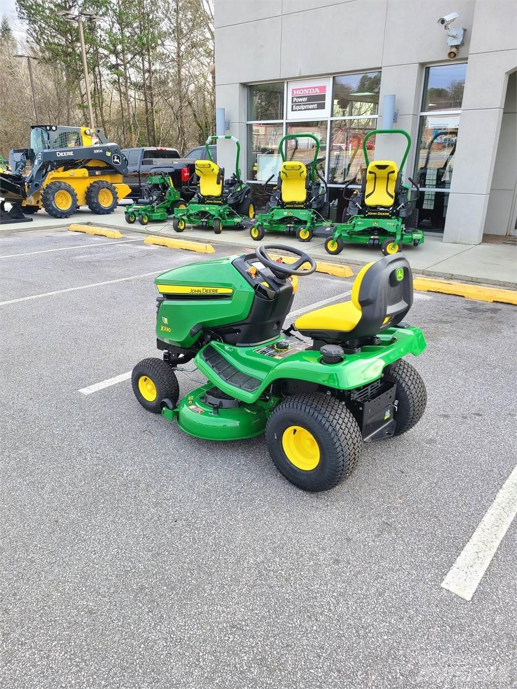 John Deere X330 Mikrociągniki