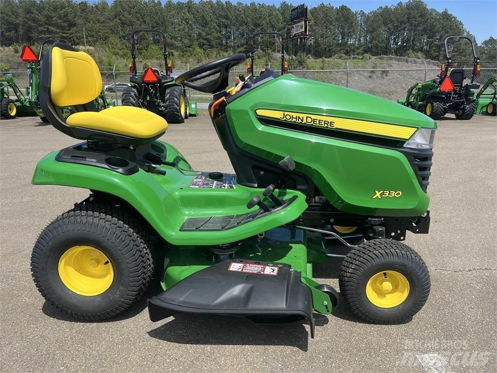 John Deere X330 Mikrociągniki