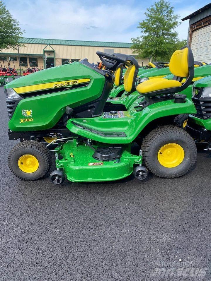 John Deere X330 Mikrociągniki